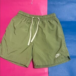 Nike Sportswear Woven Lined Flow 6” Shorts | Oil Green | Small